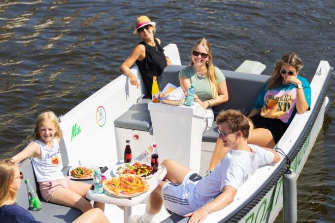 Rostock: Electric Boat Rental on the Warnow River - Easy Booking Process
