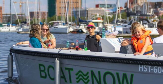 Rostock: Electric Boat Rental on the Warnow River - Highlights of the Experience