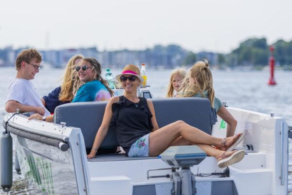 Rostock: Electric Boat Rental on the Warnow River - Customer Feedback and Ratings