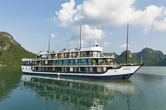 Rosy Cruise 3 Days Explore Halong Bay Lan Ha Bay Private Balcony - Practical Considerations and Tips
