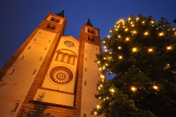 Rothenburg .d.T. & Würzburg: Romantic Christmas Moments - Common Questions