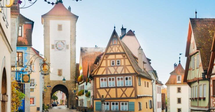 Rothenburg: First Discovery Walk and Reading Walking Tour - Experience Highlights