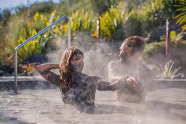 Rotorua: Hell's Gate Geothermal Walk, Mud Bath & Sulphur Spa - The Sum Up