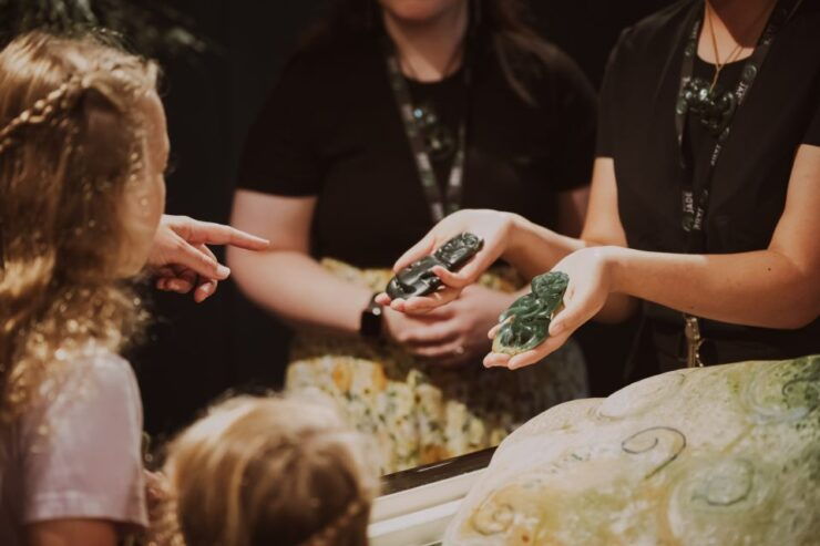 Rotorua: Jade Carving Experience at a Local Studio - Experience Highlights