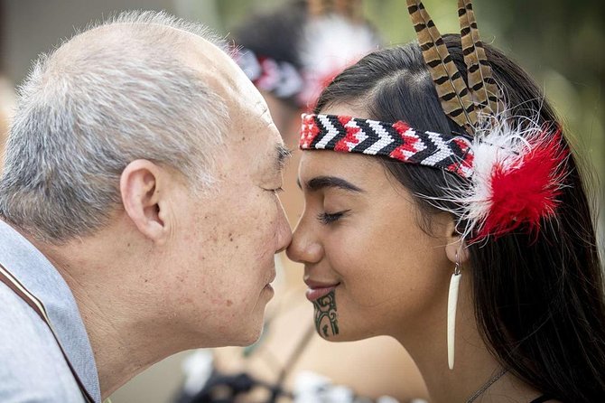 Rotorua Small Group Tour Incl Te Puia, Buffet Lunch & Concert - Traditional Hangi Lunch
