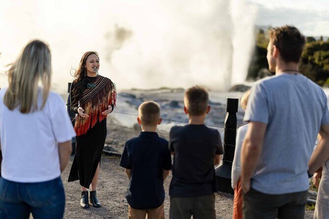 Rotorua: Te R Guided Experience + Haka - FAQs