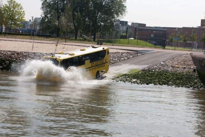 Rotterdam: 1-Hour Sightseeing Splash Tour - Onboard Commentary