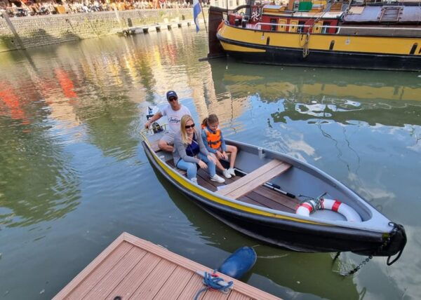 Rotterdam: City Center Electric Boat Rental - Customer Ratings and Reviews