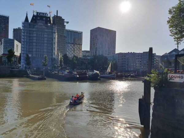 Rotterdam: City Center Electric Boat Rental - Frequently Asked Questions
