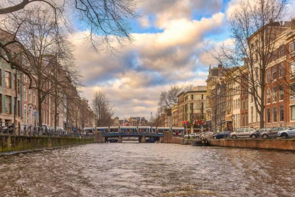 Rotterdam: First Discovery Walk and Reading Walking Tour - Directions