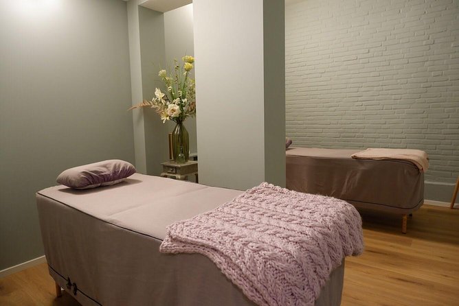 Rotterdam Massage Experience - Accessibility and Amenities