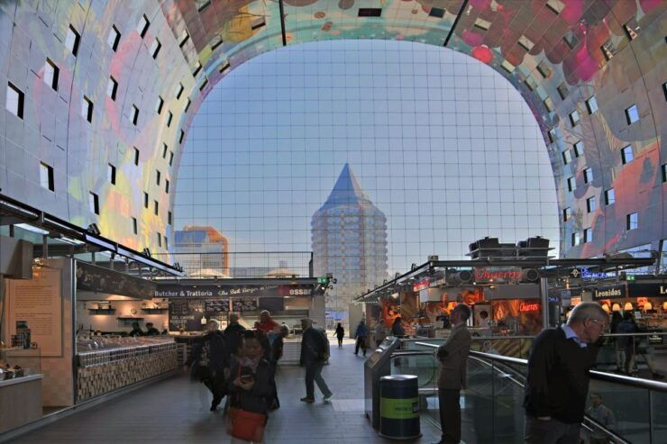 Rotterdam: Private Bike Tour With a Guide - Language Options