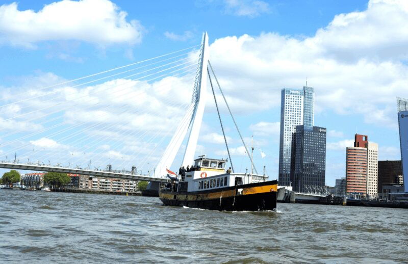 Rotterdam: Pub Cruise with Drinks and Bites - Is This Experience Right For You?