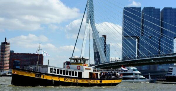 Rotterdam: Pub Cruise With Drinks and Snacks - Things to Do in Rotterdam