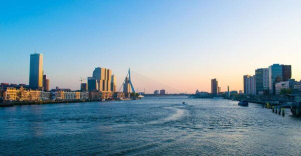 Rotterdam Walking Tour and Harbor Cruise - Rotterdam City Center and Old Town House