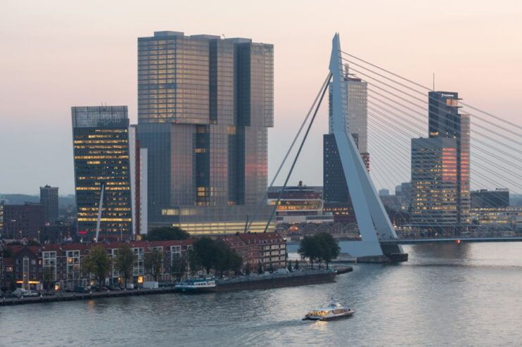 Rotterdam: Wilhelminapier, High-Rise & Floating Architecture - Historical Transformation of Wilhelminapier