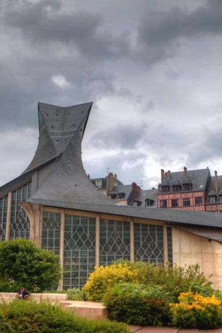 Rouen Scavenger Hunt and Sights Self-Guided Tour - Notable Sights to Explore