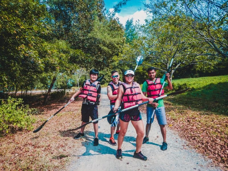 Round Ketam Kayaking Adventure in Pulau Ubin Singapore - Guides who make the coast easier to read