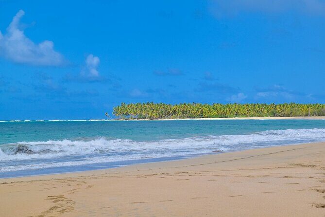 Round Mountain + Secret Beaches + Local DR House Experience - Exploring the Round Mountain + Secret Beaches + Local DR House Experience Tour