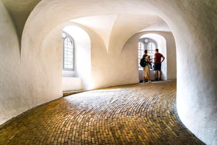 Round Tower, Rosenborg Castle and Old Town Copenhagen Tour - Tour Duration and Languages Offered
