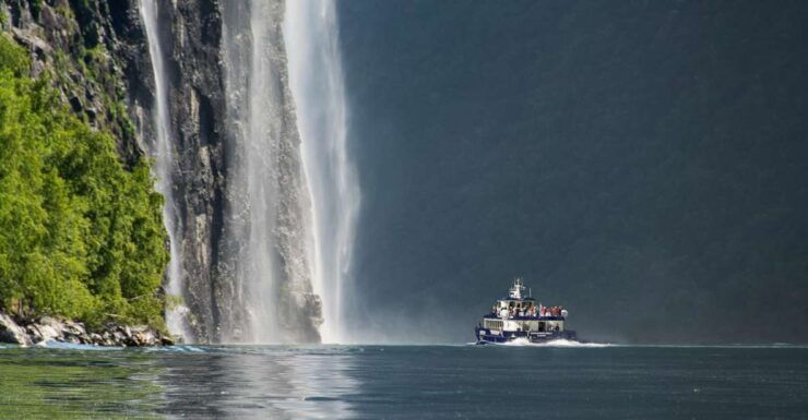 Round Trip Fjord Cruise: Åesund to Geirangerfjord and Return - Key Highlights of the Fjord Cruise