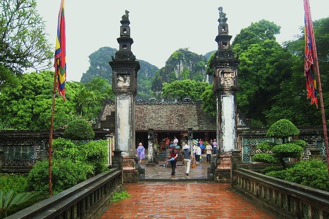 Round-Trip Hanoi to Ninh Binh Private Vehicle Charter - Reviews