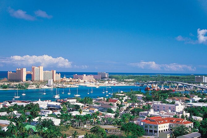 Round Trip Private Airport To Hotel Transfer in Nassau - Positive Driver Feedback