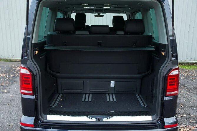 Round Trip Transfer HAMburg Airport HAM to HAMburg City by Van - Booking Confirmation and Requirements