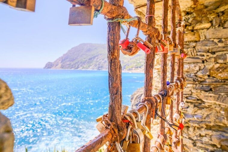 Round Trip Transfer to Cinque Terre From Florence - Flexibility in Reservations
