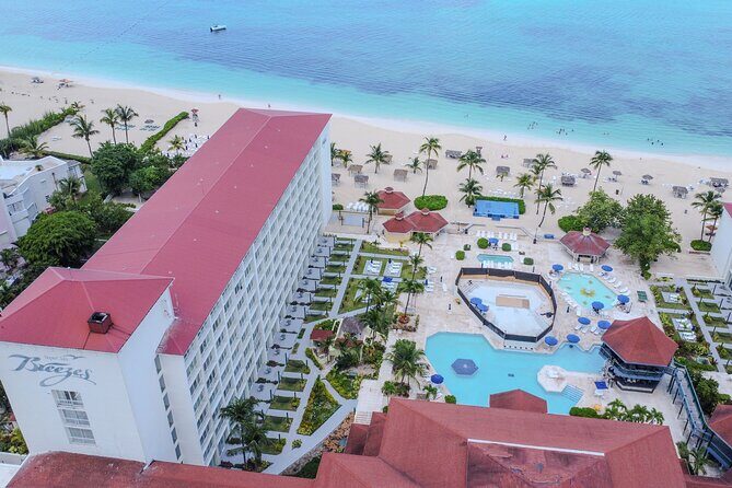 Round Trip Transportation to Cable Beach/Bahamar Resort/Breezes - Why You’ll Love This Transportation Service