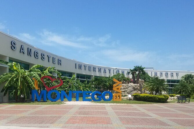Roundtrip Airport Transfer from Montego Bay to Ocho Rios and Runaway Bay Hotels - Good To Know