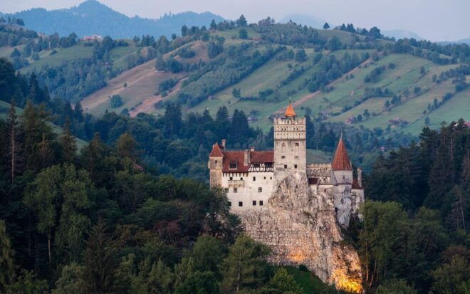 Roundtrip From Bucharest to BrașOv: Chauffeur-Driven Tour - Inclusions of the Tour