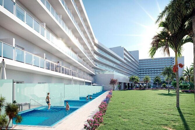 Roundtrip Transfer From Sangster Airport to Riu Palace Aquarelle - What to Expect From This Transfer Service