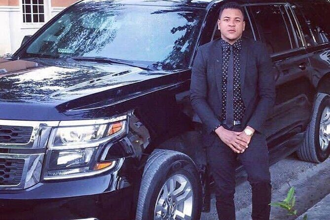 Roundtrip VIP transfers from Punta Cana to uvero alto and bavaro - Good To Know