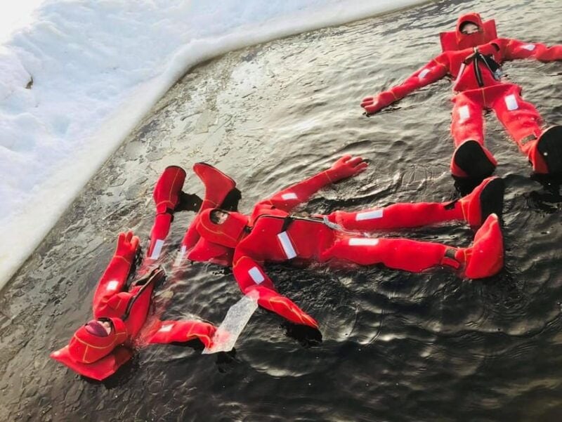 Rovaniemi: Arctic Ice Floating Experience - Good To Know  