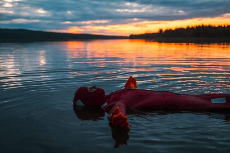 Rovaniemi: Aurora Borealis Autumn Lake Floating Experience - Highlights of the Adventure