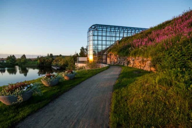 Rovaniemi: Best of and Hidden Gems Summer-Autumn Tour - What to Bring