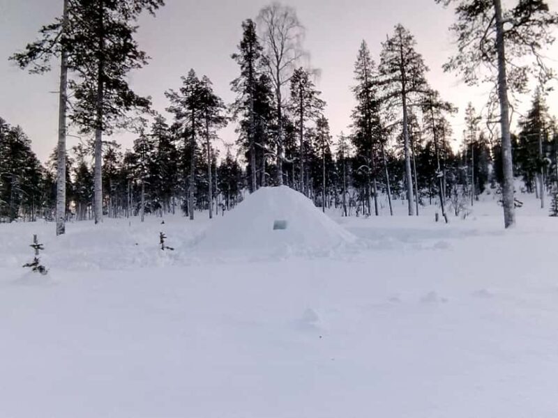 Rovaniemi: Building a Snow Igloo - Good To Know