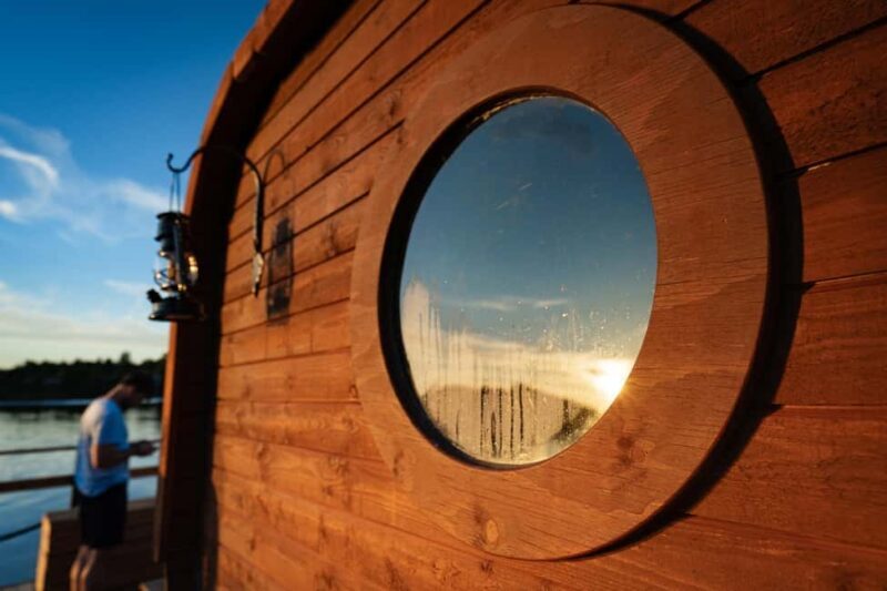 Rovaniemi: Half-day or evening on a floating sauna, swimming and BBQ - FAQ