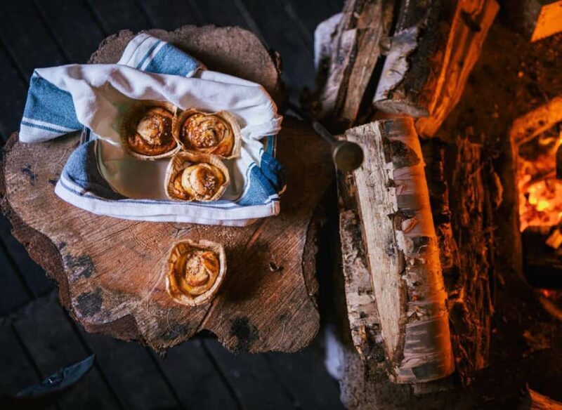 Rovaniemi: Horse-Drawn Sleigh Ride with Snacks and Transfer - Rovaniemi: Horse-Drawn Sleigh Ride with Snacks and Transfer