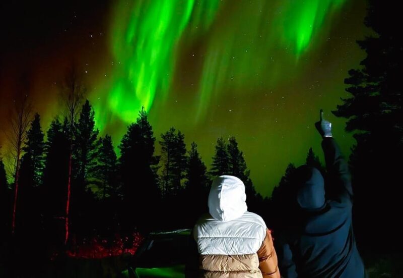 Rovaniemi: hunting for the Northern Lights with BBQ - An In-Depth Look at the Aurora Hunting Tour