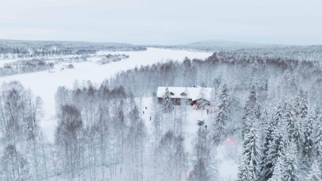 Rovaniemi: Husky Hugging and Sleigh Ride Adventure - Booking and Cancellation Policy