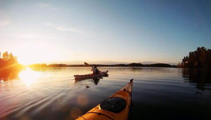 Rovaniemi: Midnight Sun Canoeing Tour & Barbeque - Experience Highlights