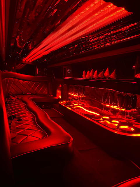 ROVANIEMI: Private Limousine Ride - An In-Depth Look at the Limousine Experience in Lapland