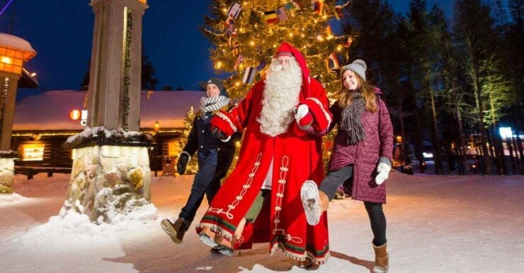 Rovaniemi: Santa Claus Village, Husky Farm, Reindeer Farm - Santa Claus Village Exploration
