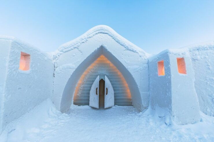 Rovaniemi: Snowmobile Safari to Arctic Snow Hotel - Experience