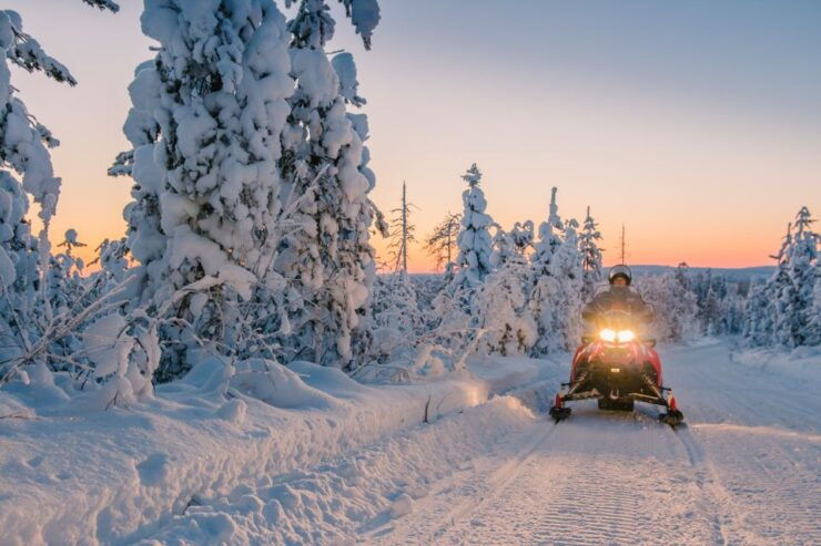 Rovaniemi: Snowmobiling to Santa - Activity Details