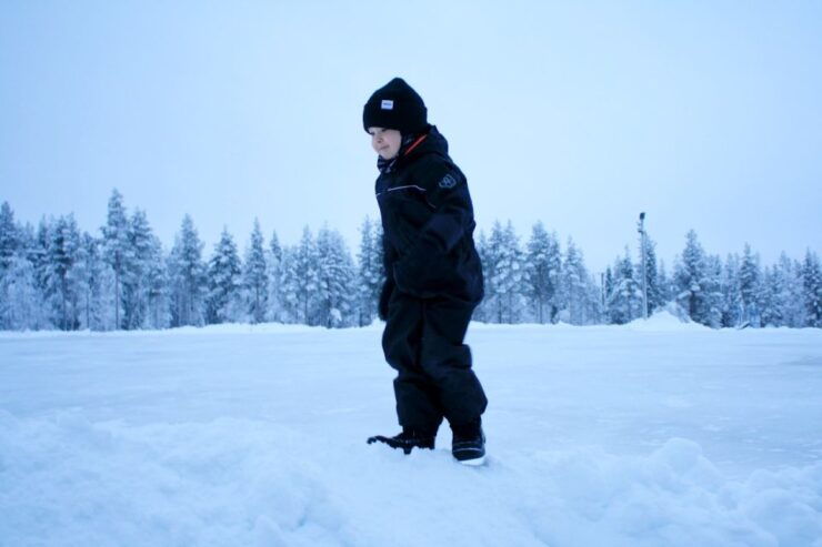 Rovaniemi: Winter Clothing Rental With Snow Boots and Gloves - Experience and Benefits