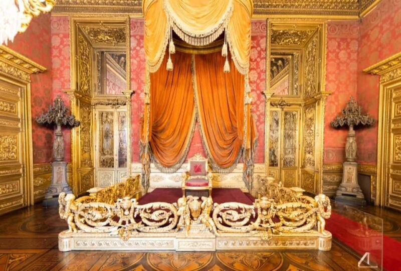 Royal Curiosities: Secrets and Wonders of the Royal Palace of Turin - An Up-Close Look at the Royal Palace of Turin