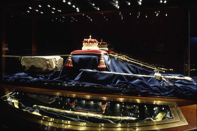 Royal Edinburgh Overnight Tour by Rail from London - Frequently Asked Questions